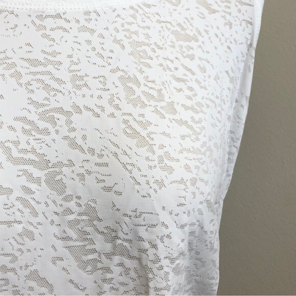 Halara Tank Top Womens XL White U Neck Side Lace Up Ruched Jacquard Casual NWT - Picture 9 of 13